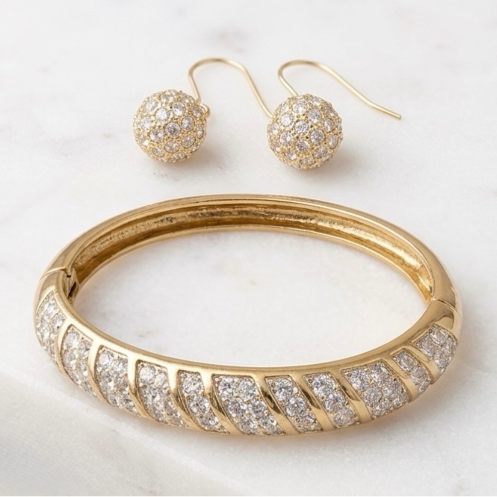 Pavé Crystal Bangle Bracelet - Sparkling Gold Finish